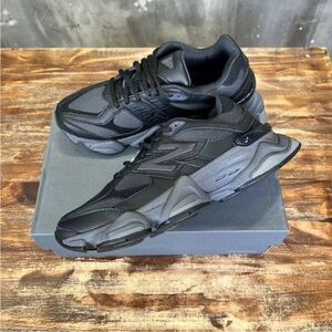 New Balance 9060 Casual Trainers